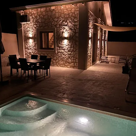 Terra Calma Luxury Νυδρί